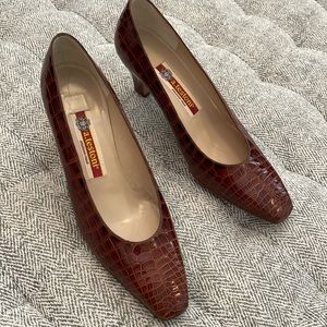 a. testoni brown leather heels size EU 38